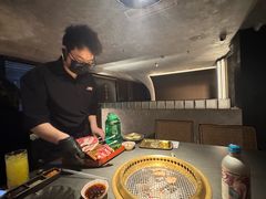 -铭牛烧肉·和牛海鲜自助(高新月牙湖店)