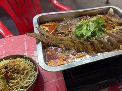 -老街烧烤大排档·地道湖北菜·龙虾馆(汉口火车站店)
