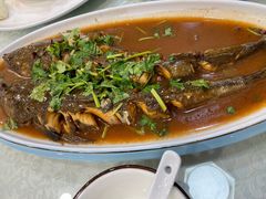 家常炖黄花鱼-东海酒店