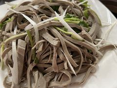 -溢心园香河肉饼总店