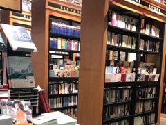 -西西弗书店&矢量咖啡(凯德晶萃广场店)