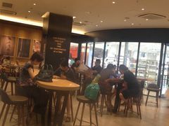 -星巴克臻选(华堂·新辰汇店)