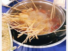 -马路边边串串香形象店(磐石路店)