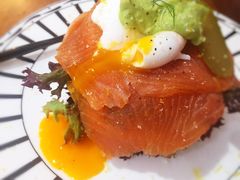 三文鱼水波蛋松饼-AFS Cafe & Canteen(闽江二路店)