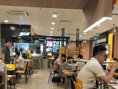 -麦当劳(华融店)