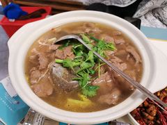 翘脚牛肉-付掌柜在成都·热炒砂锅集(金禾店)