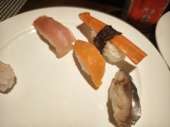 -广州万富希尔顿酒店·感趣自助餐厅·金秋蟹宴生蚝海鲜刺身