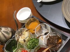 -余欢领鲜火锅(新街口店)