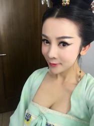 -盘子女人坊生日照·摄影馆(华强店)