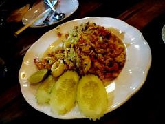 -Dash Teak House