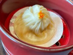 活拆蟹黄鲜肉小笼包-福玺荟(外滩罗斯福店)