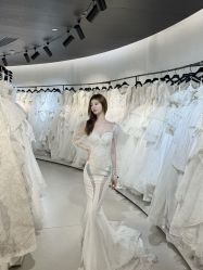 -城市花园婚纱摄影