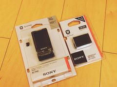 附送電池-Sony Store 索尼(上海淮海中路店)