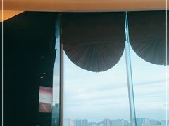 -荣誉国际酒店-云顶旋转餐厅