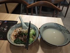 -俏凤凰(美林M·LIVE天地东座店)