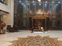 -碧中海汤泉汗蒸酒店