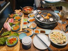 -明洞阿姨·韩式酱蟹烤肉·创意料理(三元桥店)