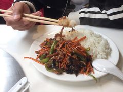 鱼香肉丝盖饭-福寿斋·老北京铜锅涮肉·烤鸭(顺义总店)