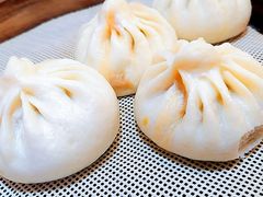 鲜虾韭菜三鲜包-草包包子铺(宽厚里店)