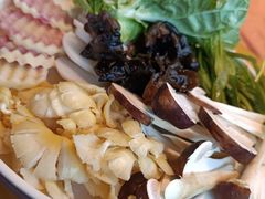 -民食香·腊排骨野生菌美食(木府店)