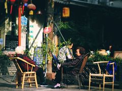 -泡桐树街