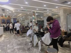 大厅-OnHair Salon