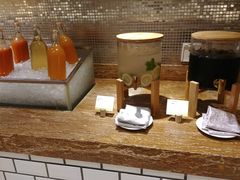 -湖景知味西餐厅•自助餐• 轻食(南京金茂威斯汀大酒店)