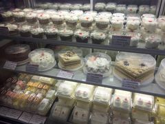 零售区-红宝石·鲜奶小方·海派西点房(浦三店)
