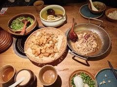 -吃饭皇帝大土家民族菜(正大广场店)