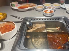 -海底捞火锅(宝龙广场夜宵主题店)