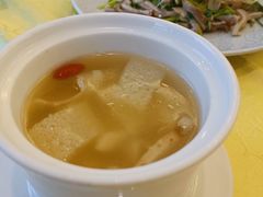 鲜松茸竹荪绣球菌汤-同和居(什刹海店)