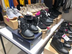 -唯品会(北京国瑞城店)