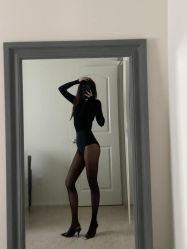 -+奈造型设计