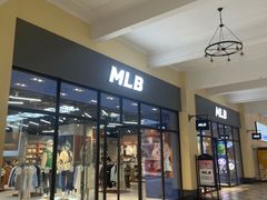 -王府井奥莱临潼小镇(临潼店)