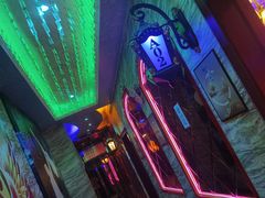 -路边边.炒菜烧烤.音乐餐厅(良乡长虹店)