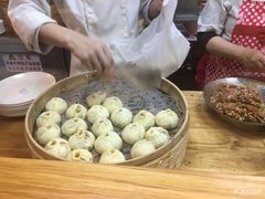 老面土猪肉包-凤起龙游老面包子(凯德晶品店)