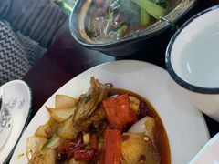 -余杨鸭鸭餐厅