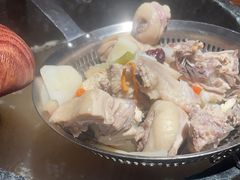 -蘑界·野生菌火锅(深业上城店)