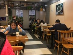 大堂-鑫花溪牛肉米粉(凤凰街创始总店)