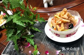 Spicy and Sour Chicken Feet