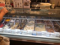 面包甜点陈列柜-VENCHI 闻绮(北京国贸商城店)