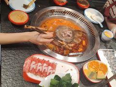 -醉董牛川派鲜肉自选火锅(烟台店)