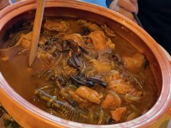 小鸡炖蘑菇-关东小磨东北菜(上海长风大悦城店)