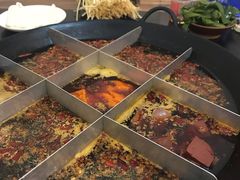 -苟味道老火锅(黄桷坪店)