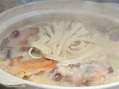 -小骨煲金华砂锅(转塘金街美地店)