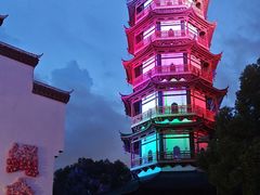 -绳金塔