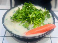 浓汤鱼汁小锅米线-肥汁米蘭香港米线(长宁来福士店)