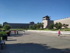 -城墙带状公园-大同古城墙广场停车场