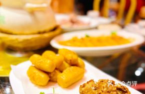 Crispy Milk with Spare Ribs