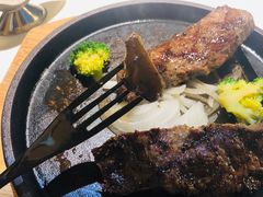 黑椒朗姆厚牛排-俄士厨房(万松园店)
